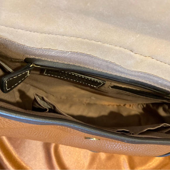 LONDON FOG TAN BAG WITH DARK BROWN TRIM - Picture 7 of 9